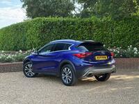 INFINITI QX30