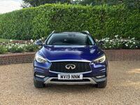 INFINITI QX30